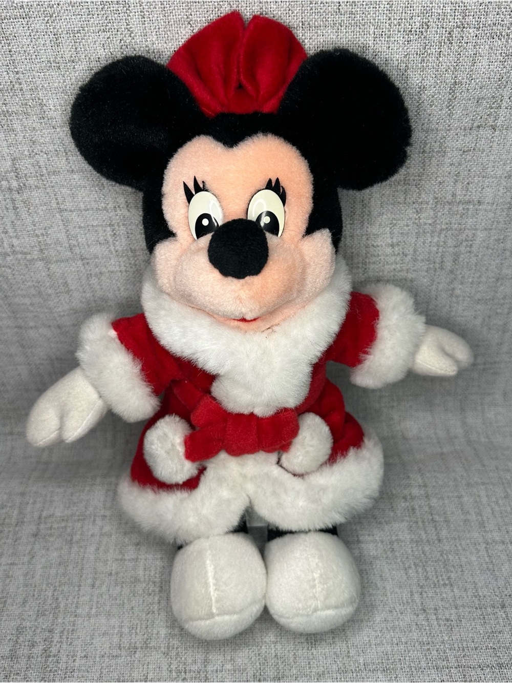 Vintage Walt Disney World Disneyland Minnie Mouse Mrs. Claus Plush